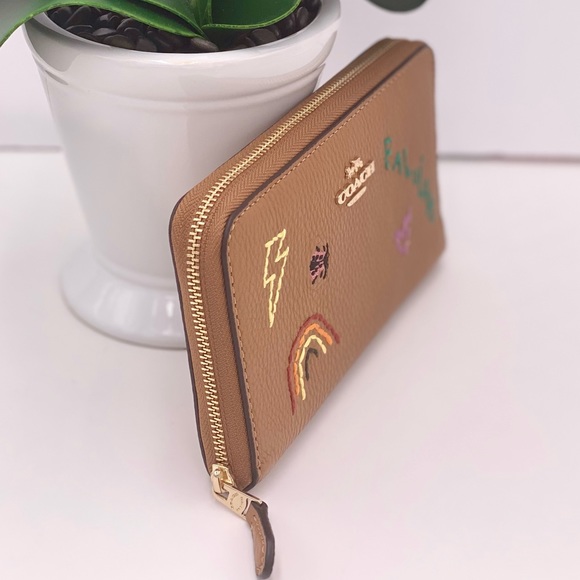 Coach Medium Id Zip Wallet With Diary Embroidery - Picture 8 of 12
